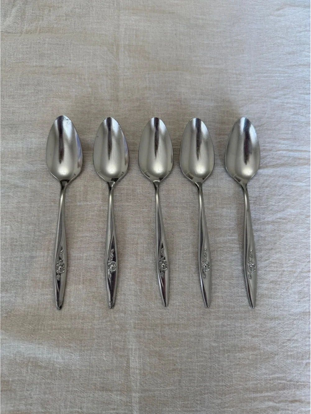 Oneida Everlasting Rose Stainless Steel Teaspoons Set of 5 Flatware Spoons